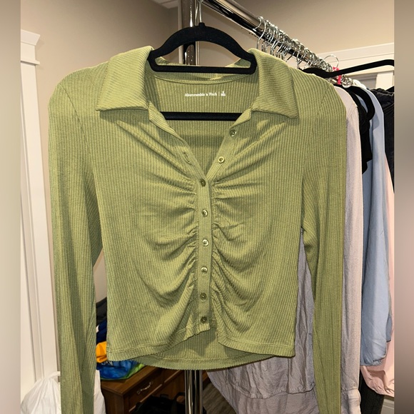 Abercrombie and Fitch size small button up ruched tank - Picture 2 of 2